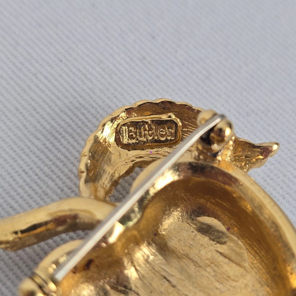 Vintage Butler Apple Brooch Gold Tone Rhinestone Crystal Fruit Pin Red Stripe - Picture 4 of 5